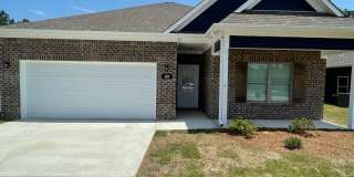 Home for Rent in Jasper, AL!!! Available to View with 48 Hour Notice!!! ***SIGN A 13 MONTH LEASE BY 07/31/26 TO RECEIVE 1 MONTH FREE RENT!!!!*** Gallery 1