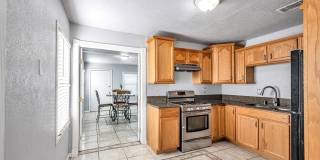 3519 N Northstar Ave. Gallery 19