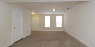 Ashley Midtown Gallery 9