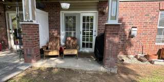 Amazing Ground Level 2 Bedroom! Gallery 1