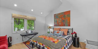 354 14th St Gallery 23