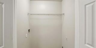 751 Prince Place Gallery 32
