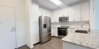 Luxurious Fairfax City 2 bed Condo Luxurious Fairfax City 2 bed Condo Gallery 25
