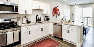 Artisan on 39th Gallery 6