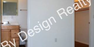 Mountain Ave 3 Bed 2 Bath Home - Contemporary Block Construction Gallery 15