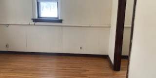 1642 Charles Gallery 21