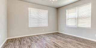Charming Home + Balcony + Centrally Located in OKC + 3 bedrooms Gallery 12