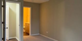 Chestnut - 2Br/2Ba Rental Home - Second Floor Gallery 14