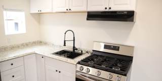 Fully Renovated, Cozy, and In Town!!! Gallery 1