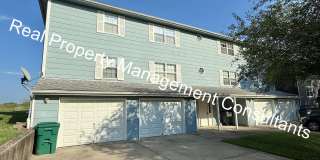 Charming 2-Bedroom, 1.5-Bath Unit in Blue Springs Charming 2-Bedroom, 1.5-Bath Unit in Blue Springs Gallery 1