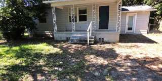7 Mindoro Cir Pensacola, FL |MOVE-IN SPECIAL: HALF OFF YOUR FIRST FULL MONTH’S RENT! Gallery 1