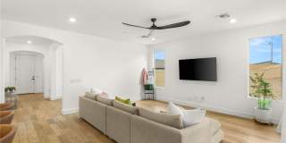 6 Sun Lily Lane Gallery 14