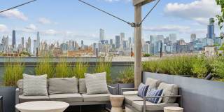 Luxe on Chicago Gallery 7