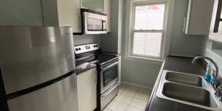 Awesome building in a super convenient neighborhood! Gallery 8