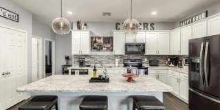 6212 W Orchid Lane Gallery 1