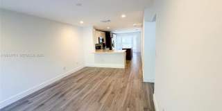 1145 W Lake St Gallery 10