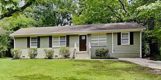 2892 Horse Shoe Drive Gallery 1