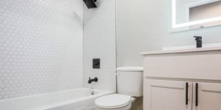 209 at Pickwick Apartments Gallery 18