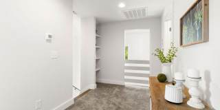 Designer Home near Auburn University's Campus! Gallery 12