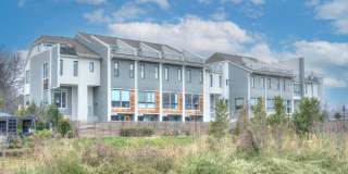 Welcome to 2737 Shenandoah Ave – a modern townhome for rent in Charlotte located in the highly sought-after Chantilly neighborhood Gallery 34