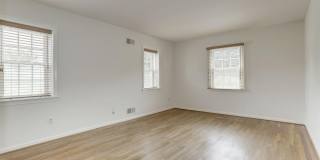 10239 GAINSBOROUGH Road Gallery 18