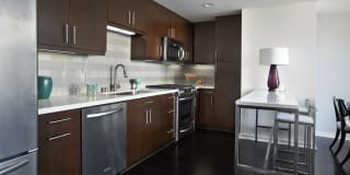 The Avenue Hollywood Gallery 5