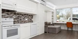 The Delilah Gallery 10