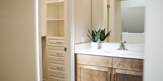 The Willows Apartments Gallery 58