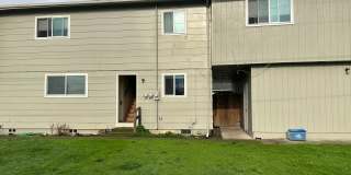 Large downstairs 1 bedroom apartment! Gallery 1
