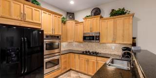 3103 West Sentinel Rock Road Gallery 4