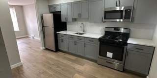 2723 SEARS Street Gallery 1