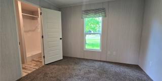 24048 ERMINE ROAD Gallery 16