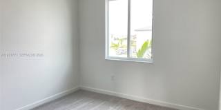 1427 SE 7th Ter Gallery 23