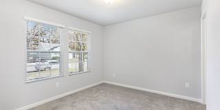 390 Catherine Avenue Gallery 18