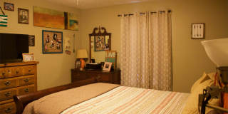 2469 collis avenue - 6 Gallery 4