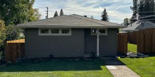 2 Bedroom Home for Rent in Hood River Gallery 1