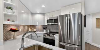 Richmond Square Apartments Gallery 1