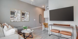 Vlux at Queen Creek Gallery 16