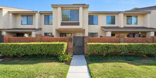 Spacious 3-Bedroom Townhome with Private Patio & 2-Car Garage – Prime Anaheim Location! Gallery 1