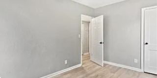 3336 Myra St Gallery 9