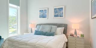 ** YOU WANT LUXURY AT ITS FINEST**ABSOLUTELY STUNNING ENTERTAINMENT 4\5 MOORINGS HOME ** Gallery 91