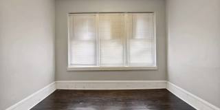 2901 James Avenue South Gallery 1