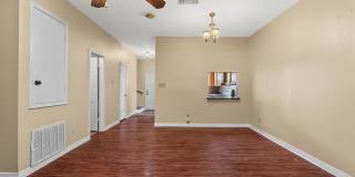 2 Bedroom 2.5 Bath 2 Car Carport - town house Gallery 7