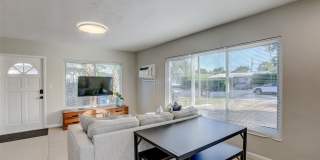 1005 NE 17th Court Gallery 4
