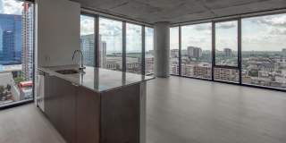 2217 S Wabash Ave Gallery 2