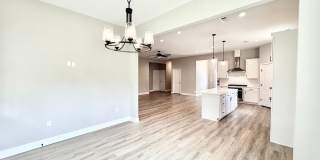 Spacious 3 Bedroom Home with Office on a Large Lot in Northwoods Gallery 18