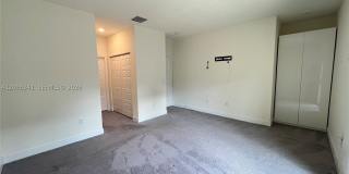 4738 NW 83rd Path Gallery 8