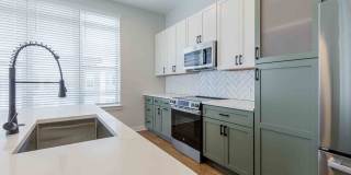 The Felicity on Perry Gallery 30