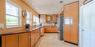 2908 Bayview Dr Gallery 9