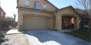 The Lakes!! 4BR 3B with loft. Granite Counters Gallery 1